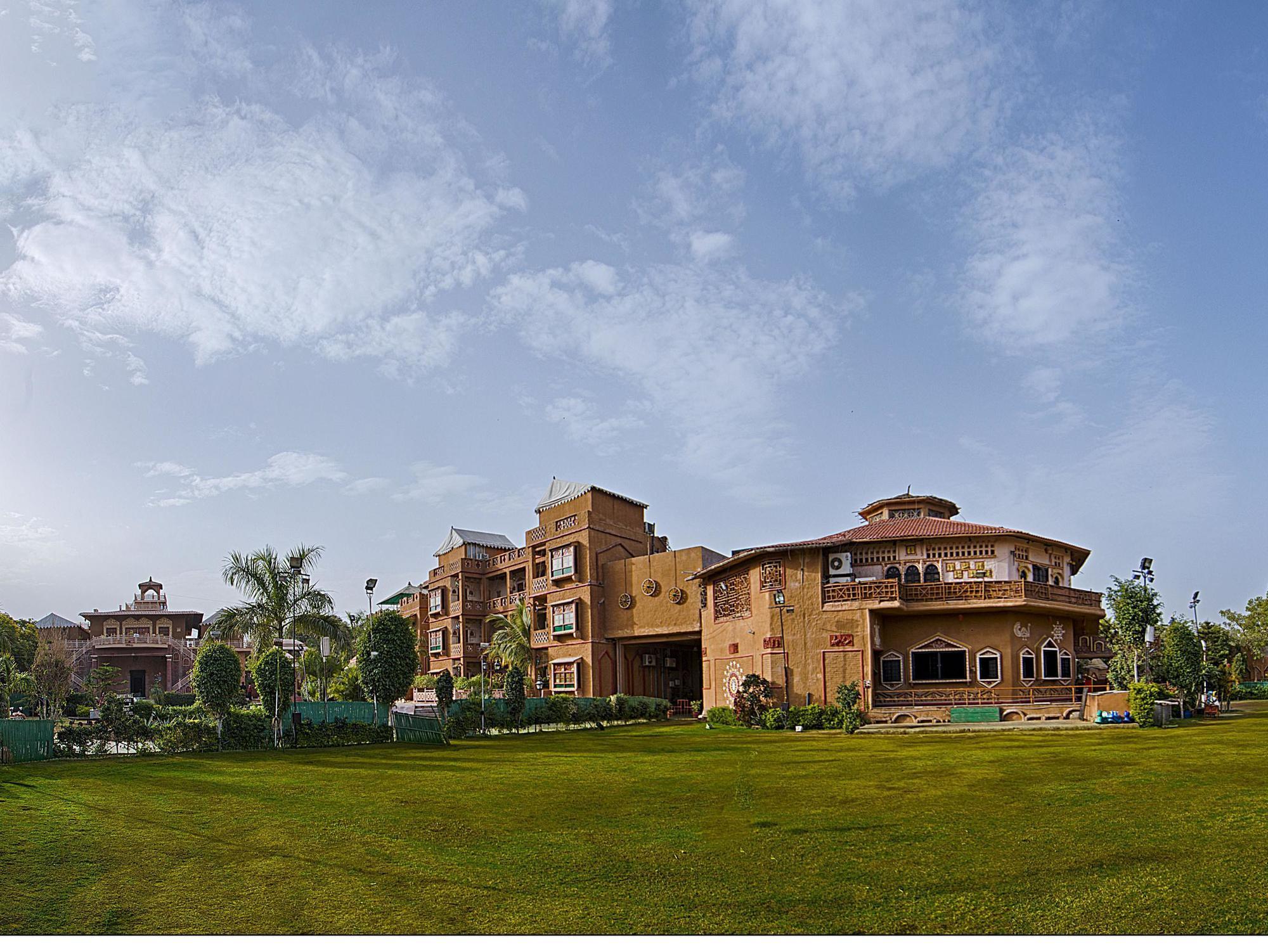 Nirali Dhani Ethnic Heritage Hotel And Resort Dźodhpur Zewnętrze zdjęcie