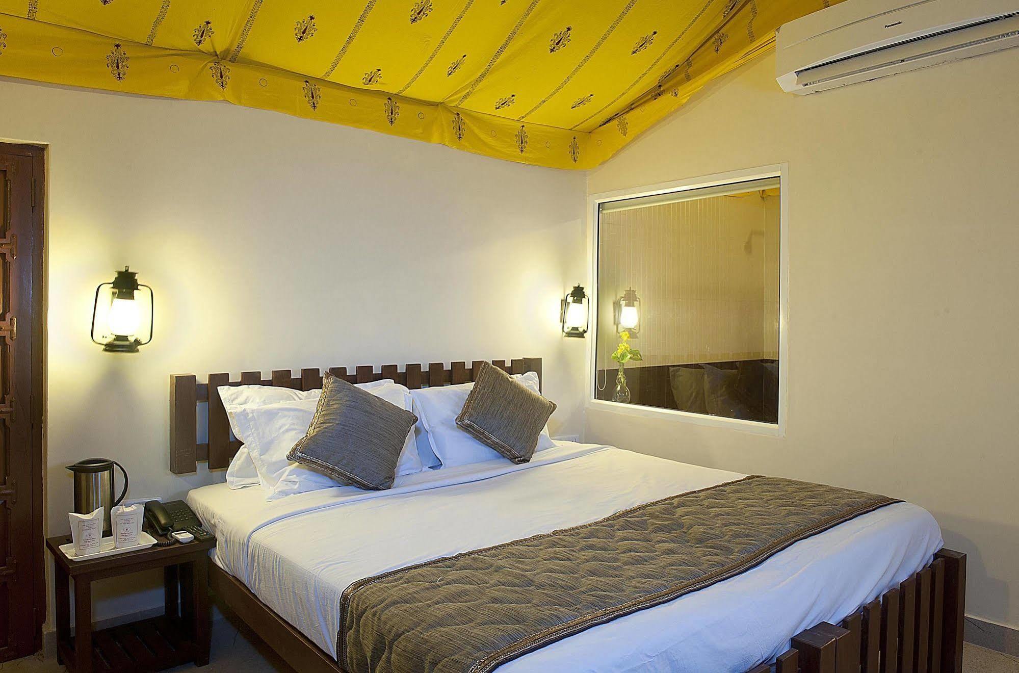 Nirali Dhani Ethnic Heritage Hotel And Resort Dźodhpur Zewnętrze zdjęcie