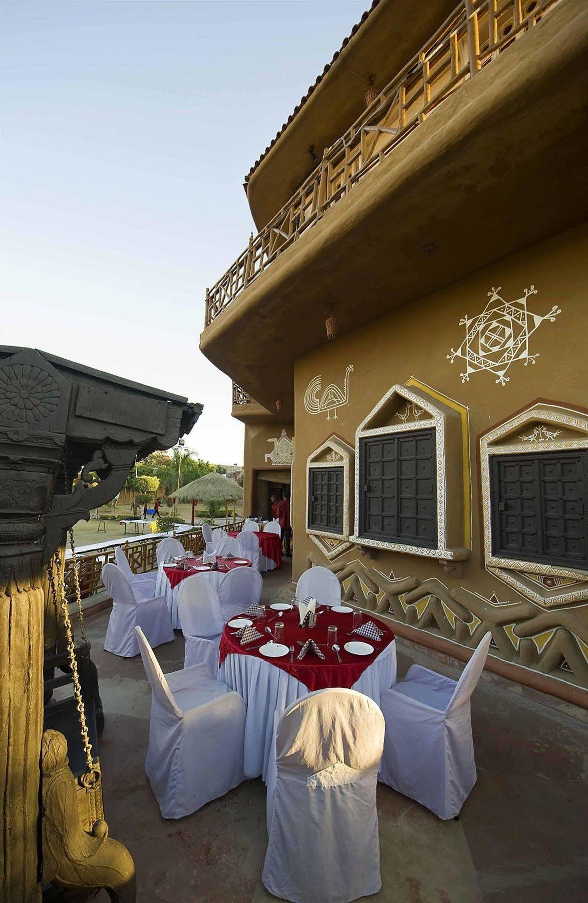 Nirali Dhani Ethnic Heritage Hotel And Resort Dźodhpur Zewnętrze zdjęcie